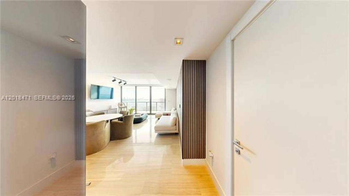 Apartment for rent at 1451 Brickell Ave, Miami, FL 33131