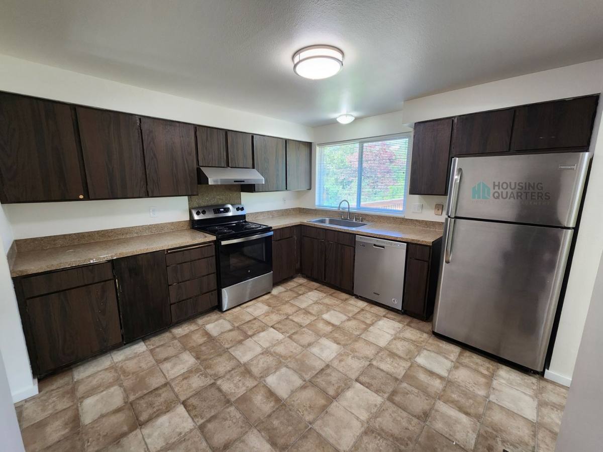 House for rent at 3318 S Bernard St, Spokane, WA 99203