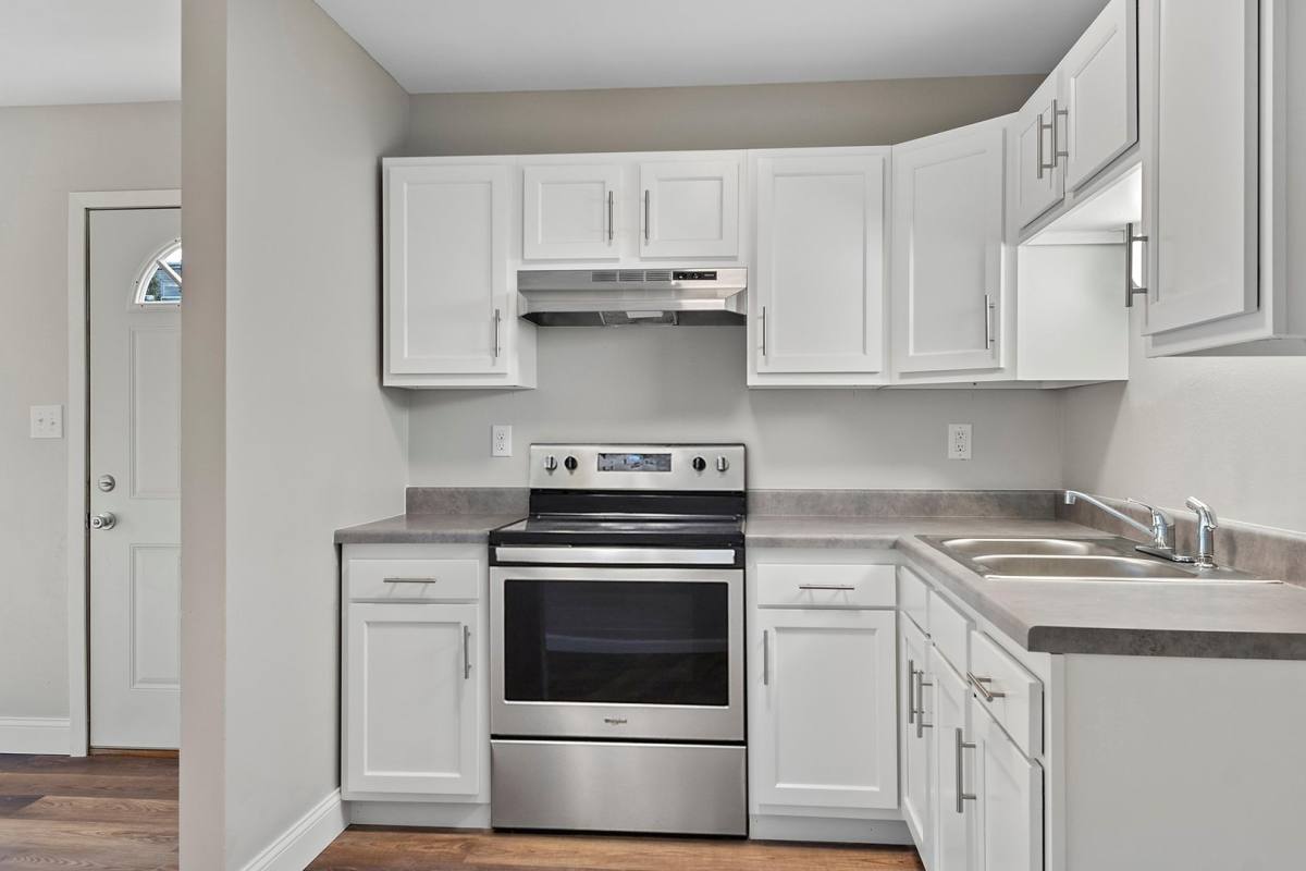 Apartment for rent at 550 W Miller, Springfield, IL 62702