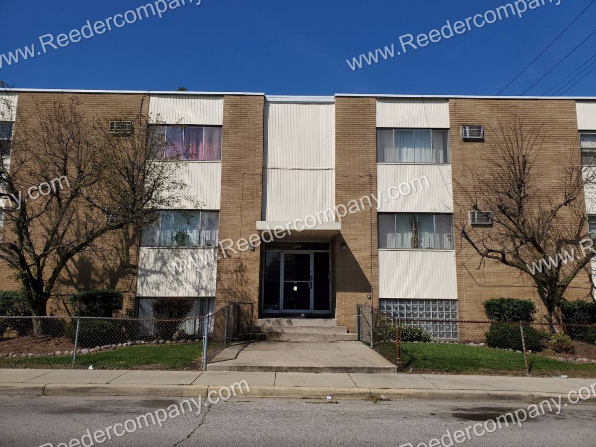 Apartment for rent at 6150 Harrison Ave, Hammond, IN 46324
