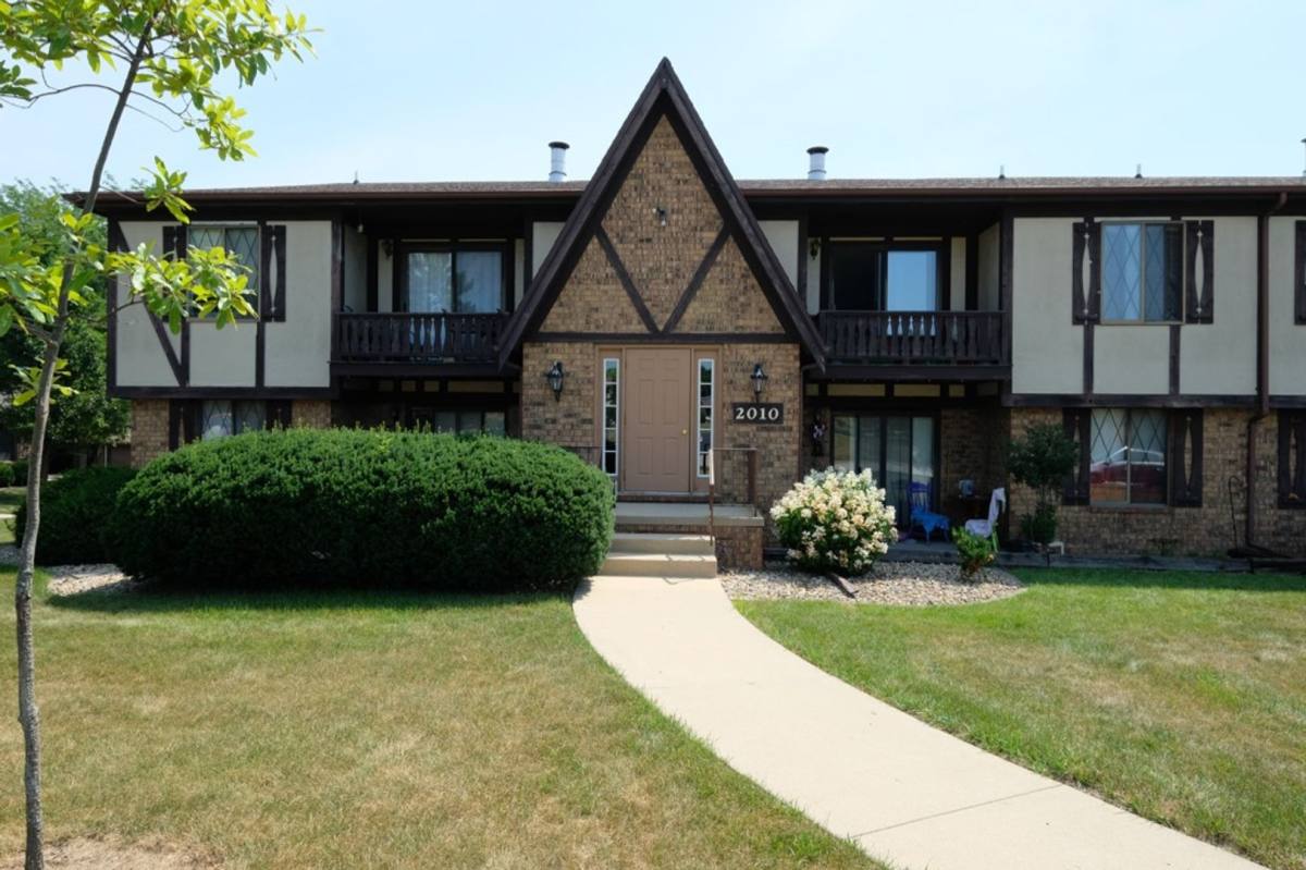 Condo for rent at 2010 Tracy Dr #3, Bloomington, IL 61704