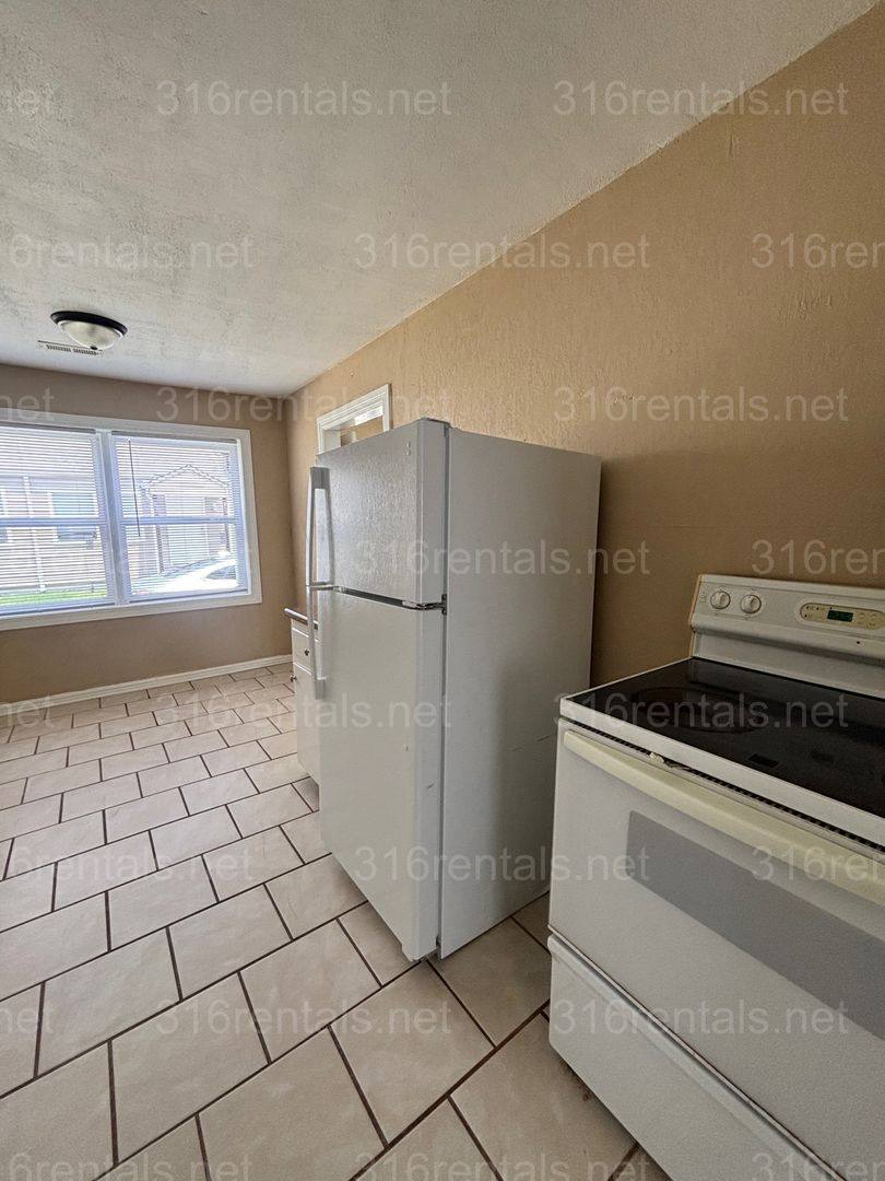 Apartment for rent at 906 S High, El Dorado, KS 67042