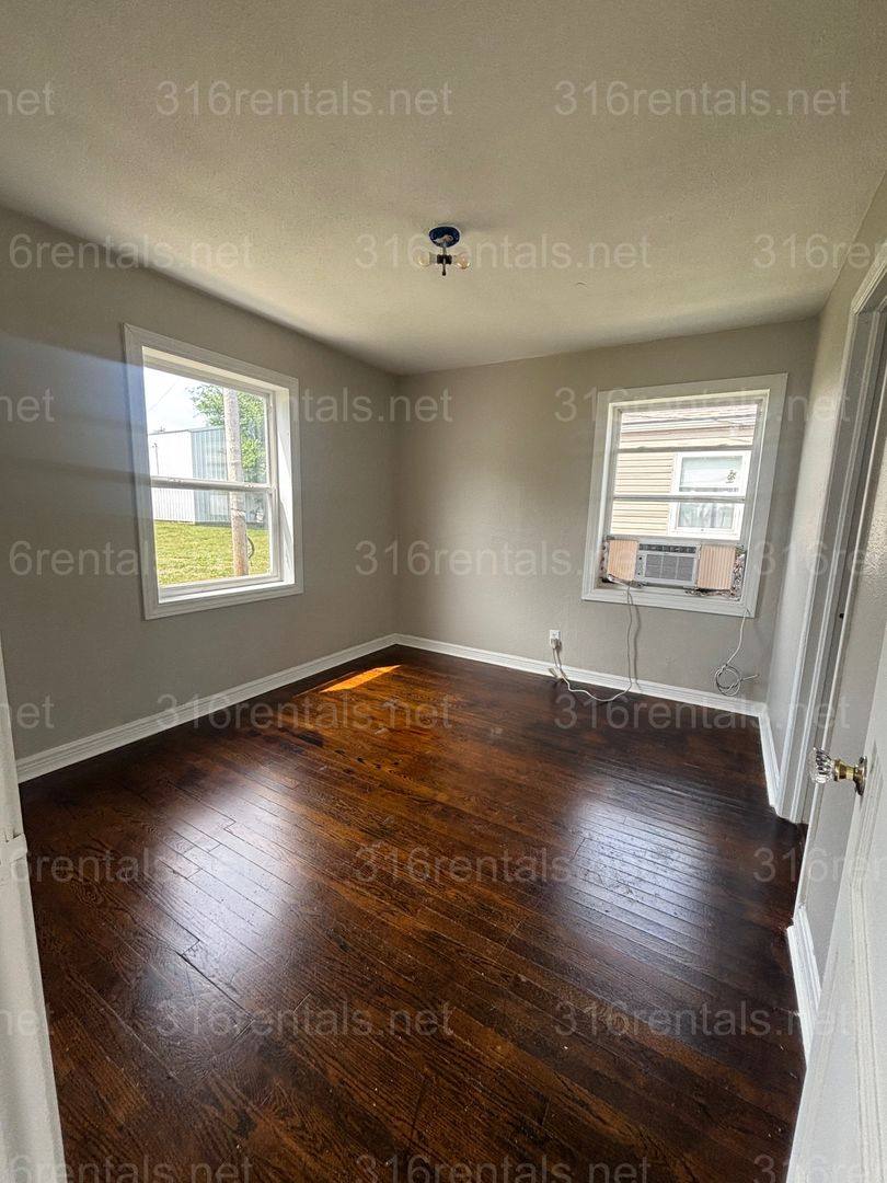 Apartment for rent at 906 S High, El Dorado, KS 67042
