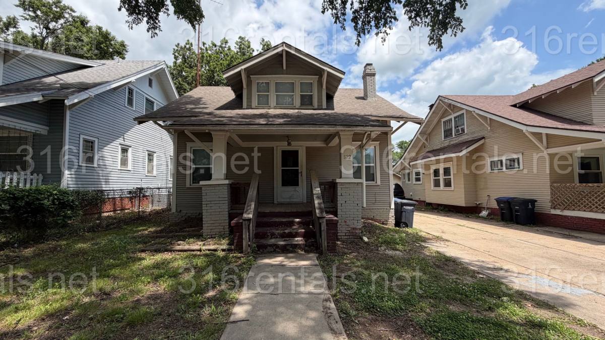 House for rent at 522 W 4th, El Dorado, KS 67042