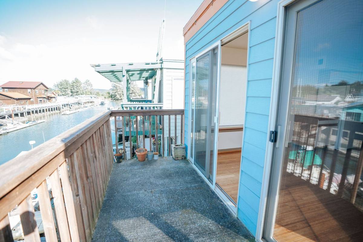 Apartment for rent at 122 Cod St, Eureka, CA 95503