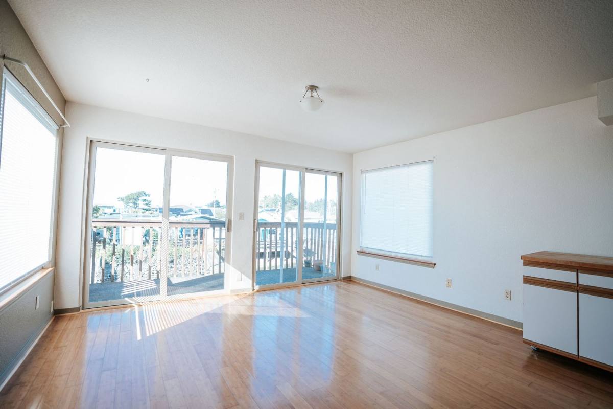 Apartment for rent at 122 Cod St, Eureka, CA 95503