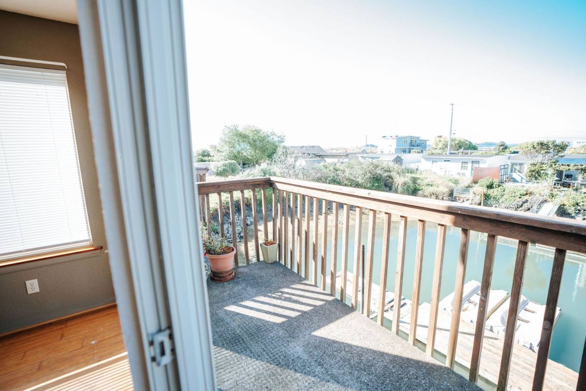 Apartment for rent at 122 Cod St, Eureka, CA 95503