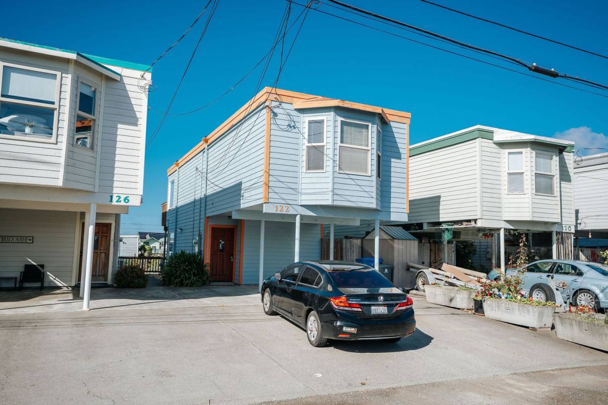 Apartment for rent at 122 Cod St, Eureka, CA 95503