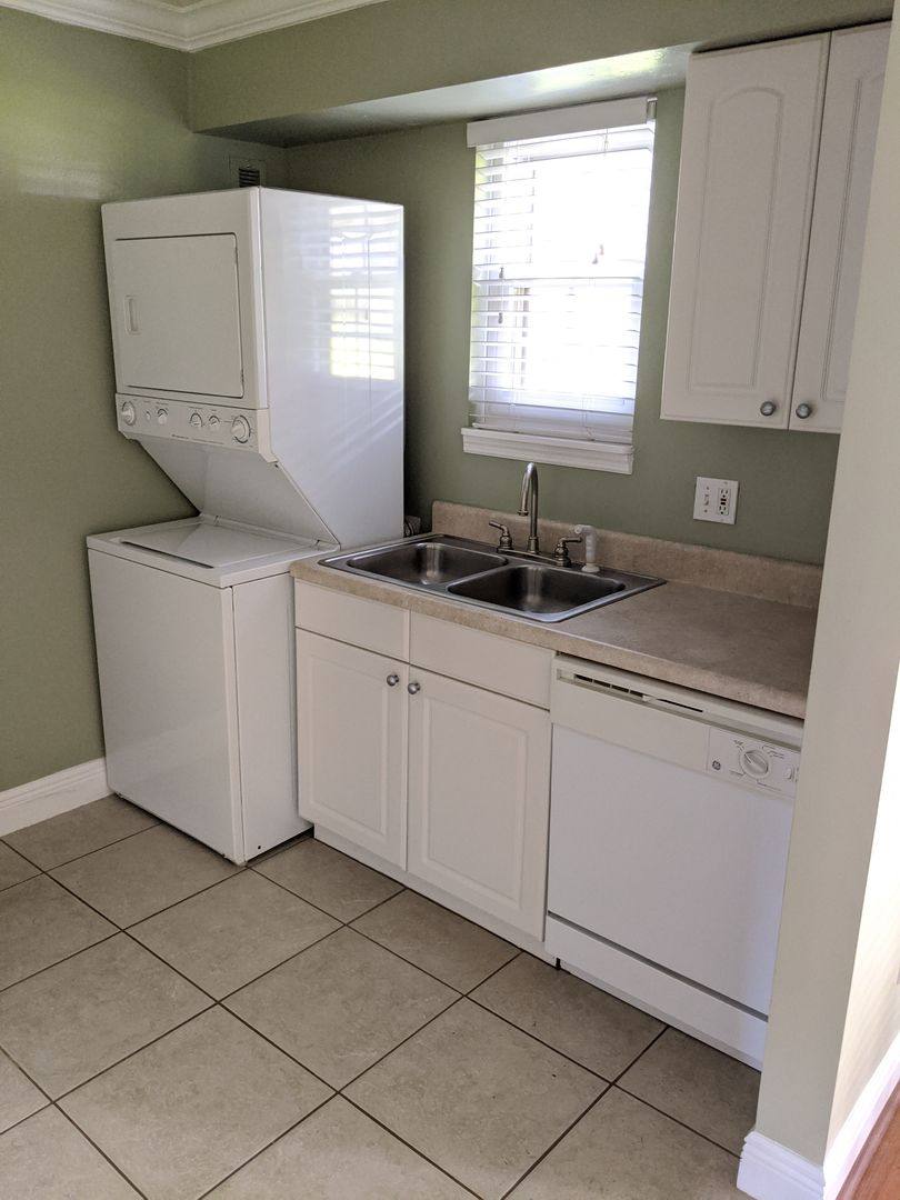 Apartment for rent at 1951 N Meridian Rd, Tallahassee, FL 32303