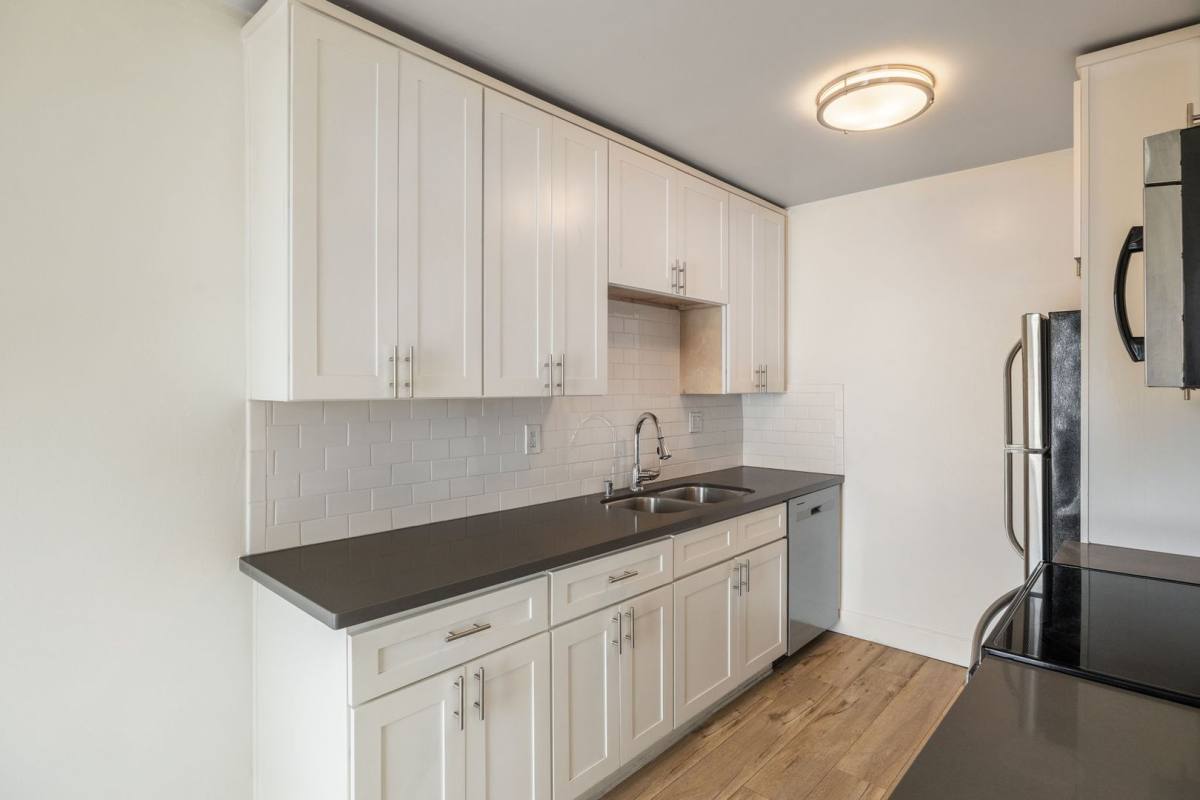 Apartment for rent at 431 Indiana St, El Segundo, CA 90245
