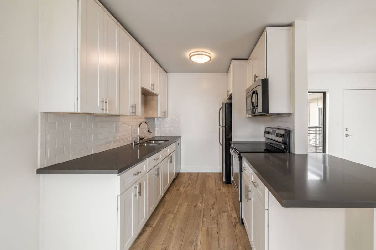 Apartment for rent at 431 Indiana St, El Segundo, CA 90245