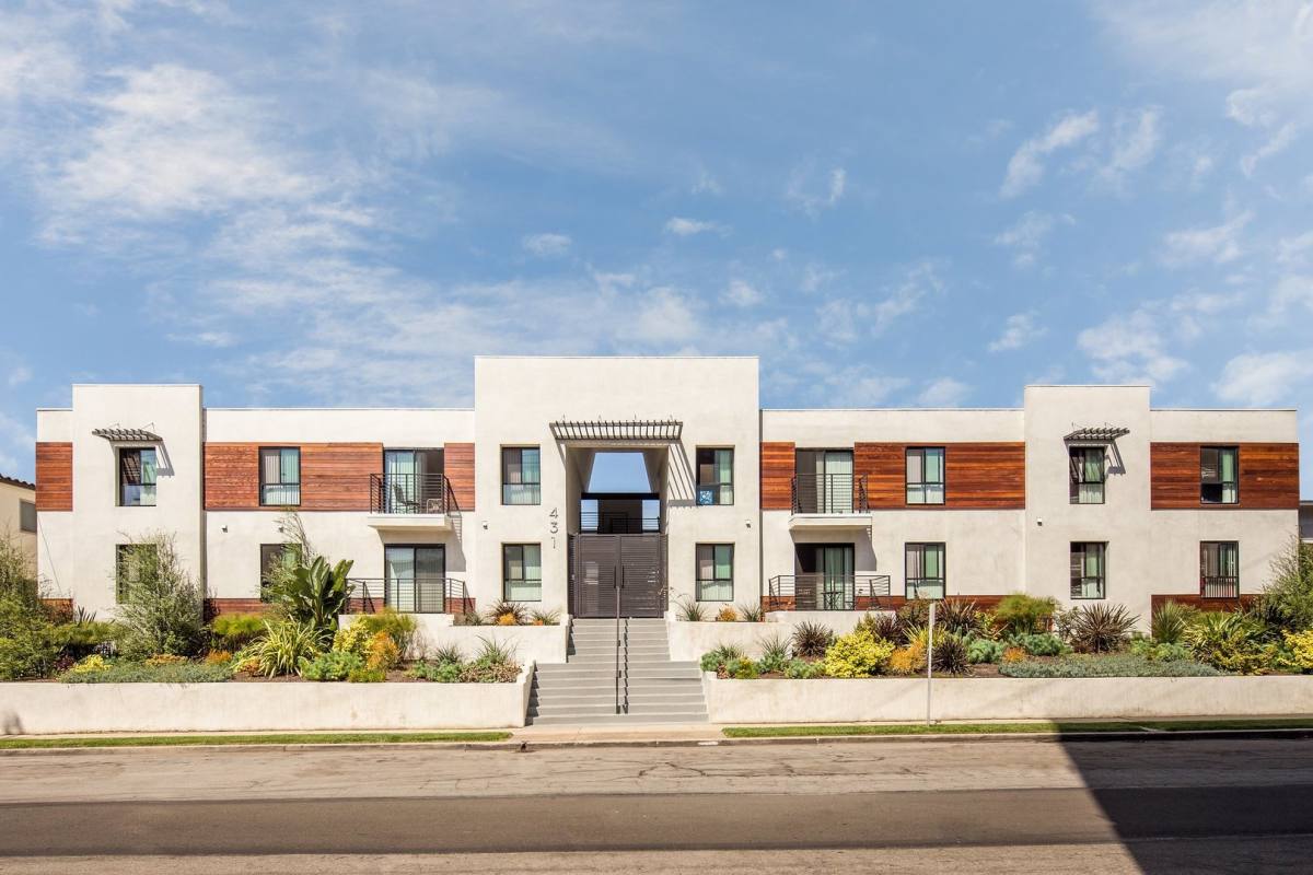Apartment for rent at 431 Indiana St, El Segundo, CA 90245