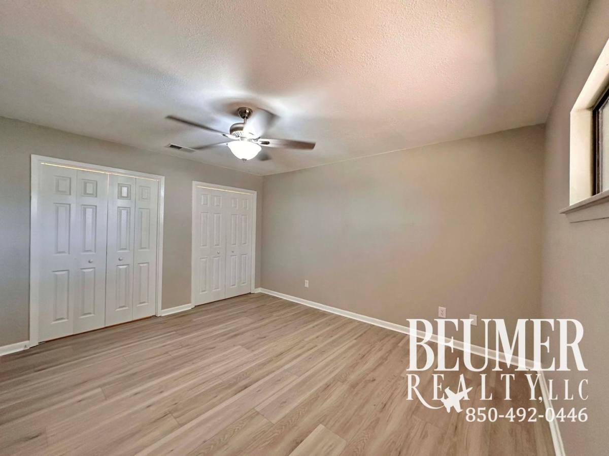 Apartment for rent at 5078 Leeward Dr, Pensacola, FL 32507