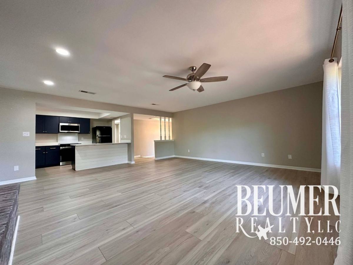 Apartment for rent at 5078 Leeward Dr, Pensacola, FL 32507