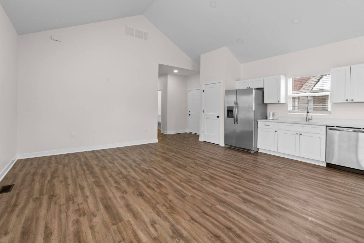 Townhouse for rent at 4448 Evanston, Indianapolis, IN 46205