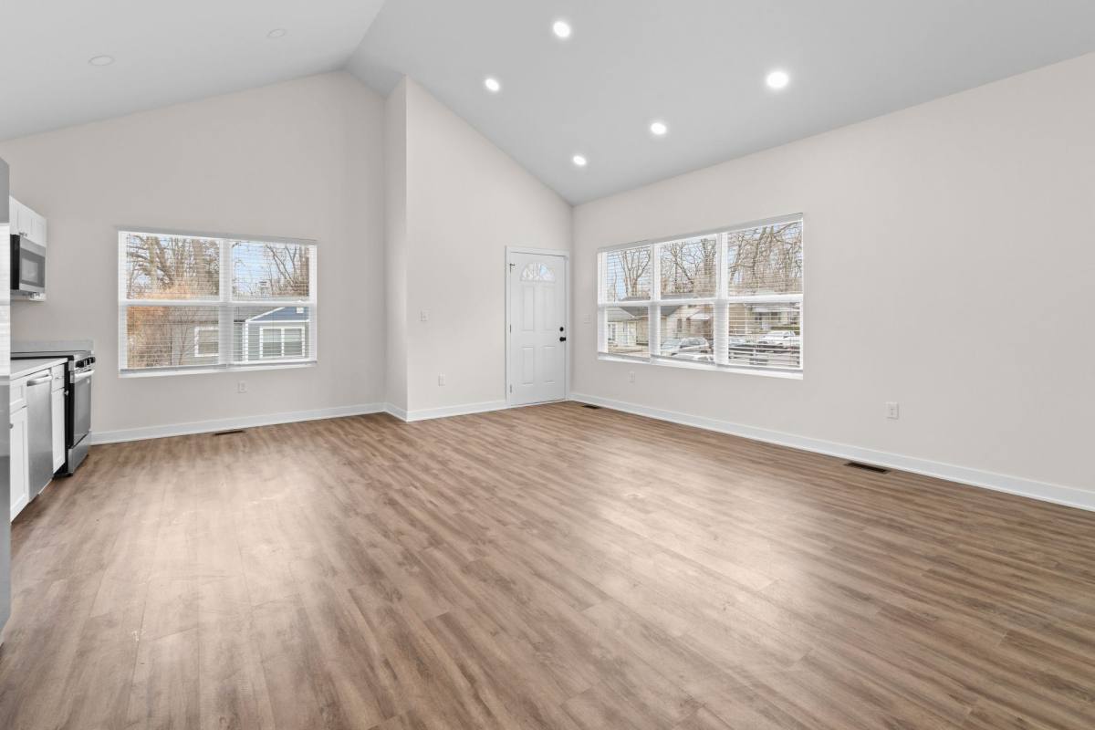 Townhouse for rent at 4448 Evanston, Indianapolis, IN 46205