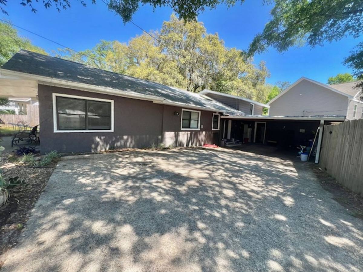 House for rent at 702 29th St, Niceville, FL 32578