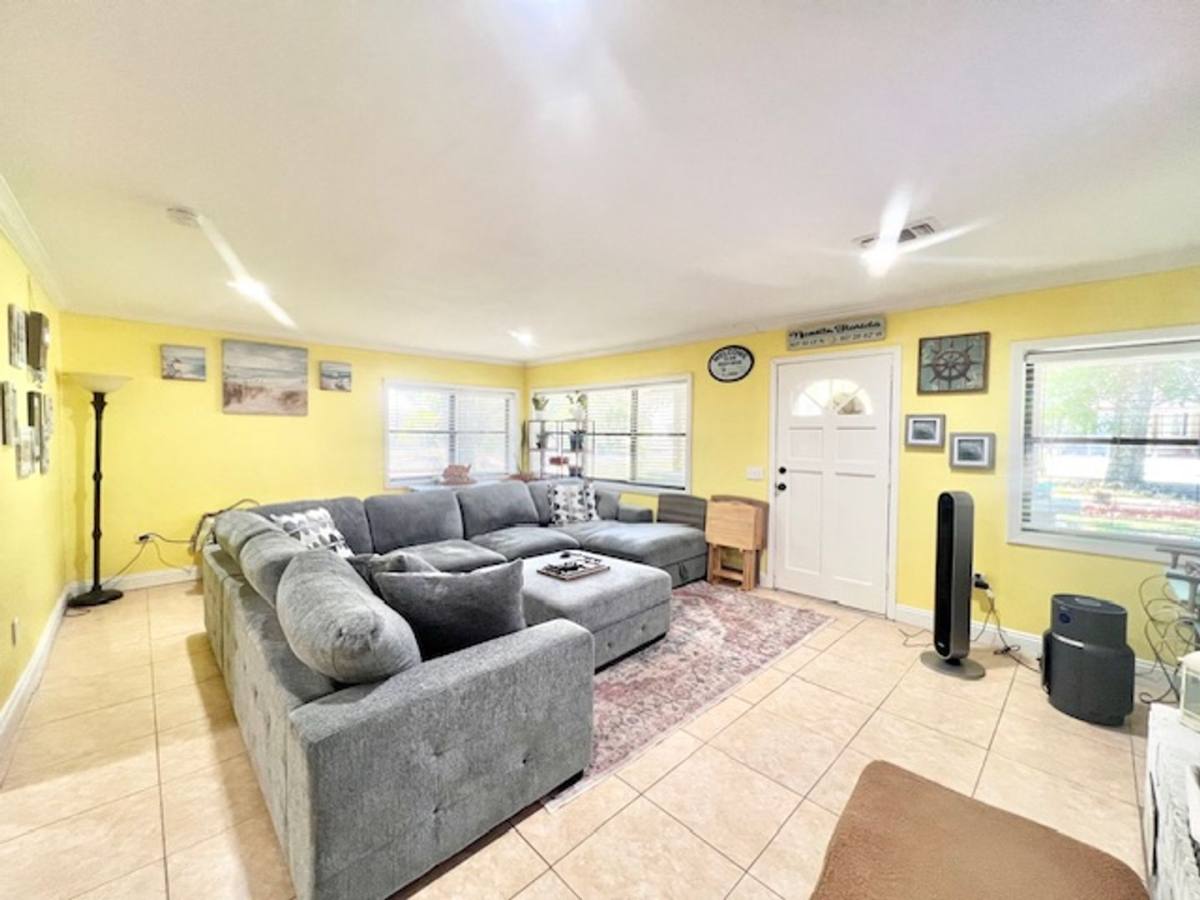 House for rent at 702 29th St, Niceville, FL 32578