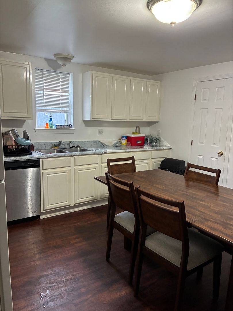 Apartment for rent at 11-25 Taftville-Occum Rd, Norwich, CT 06360