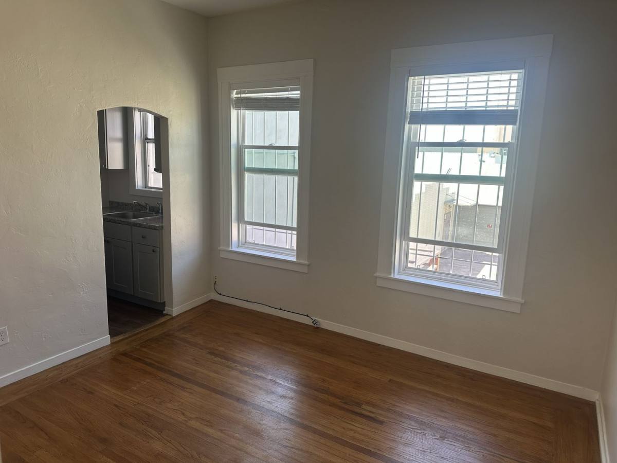 Apartment for rent at 2318 Santa Clara Ave, Alameda, CA 94501