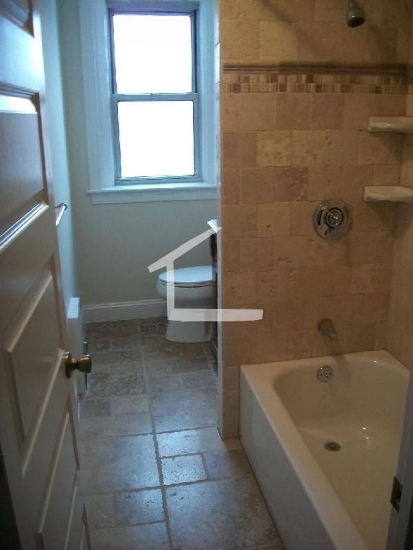 Apartment for rent at 15 Babcock St #11, Brookline, MA 02446