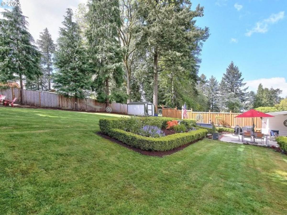 House for rent at 8150 SW Birchwood Rd, Portland, OR 97225