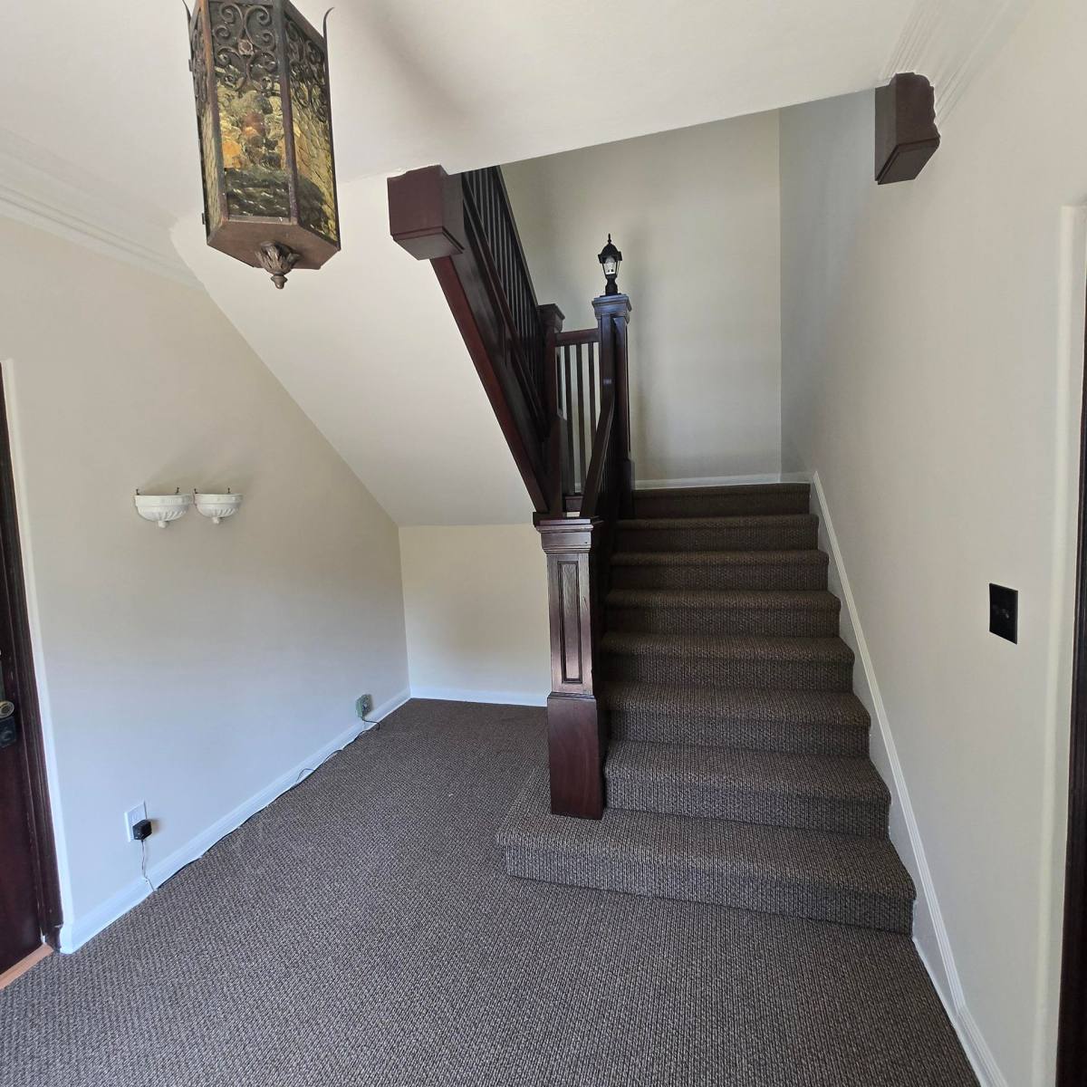 Apartment for rent at 734 S Detroit St, Los Angeles, CA 90036