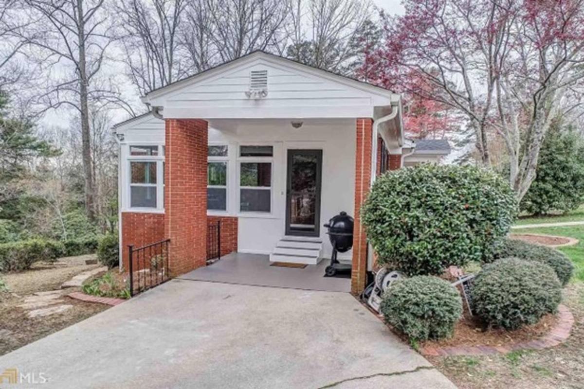 House for rent at 563 Mountain View Circle, Gainesville, GA 30501