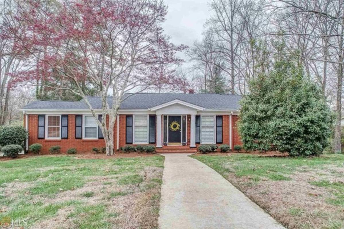 House for rent at 563 Mountain View Circle, Gainesville, GA 30501