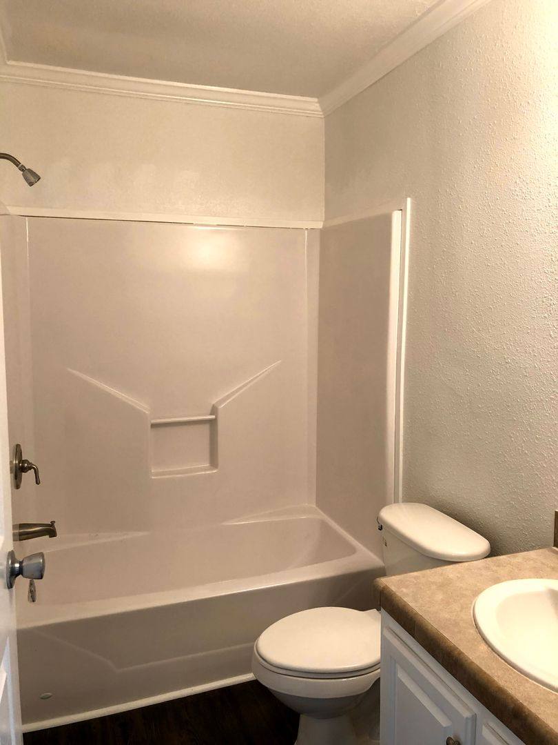 Apartment for rent at 140 Varsity Dr, Huntsville, TX 77340