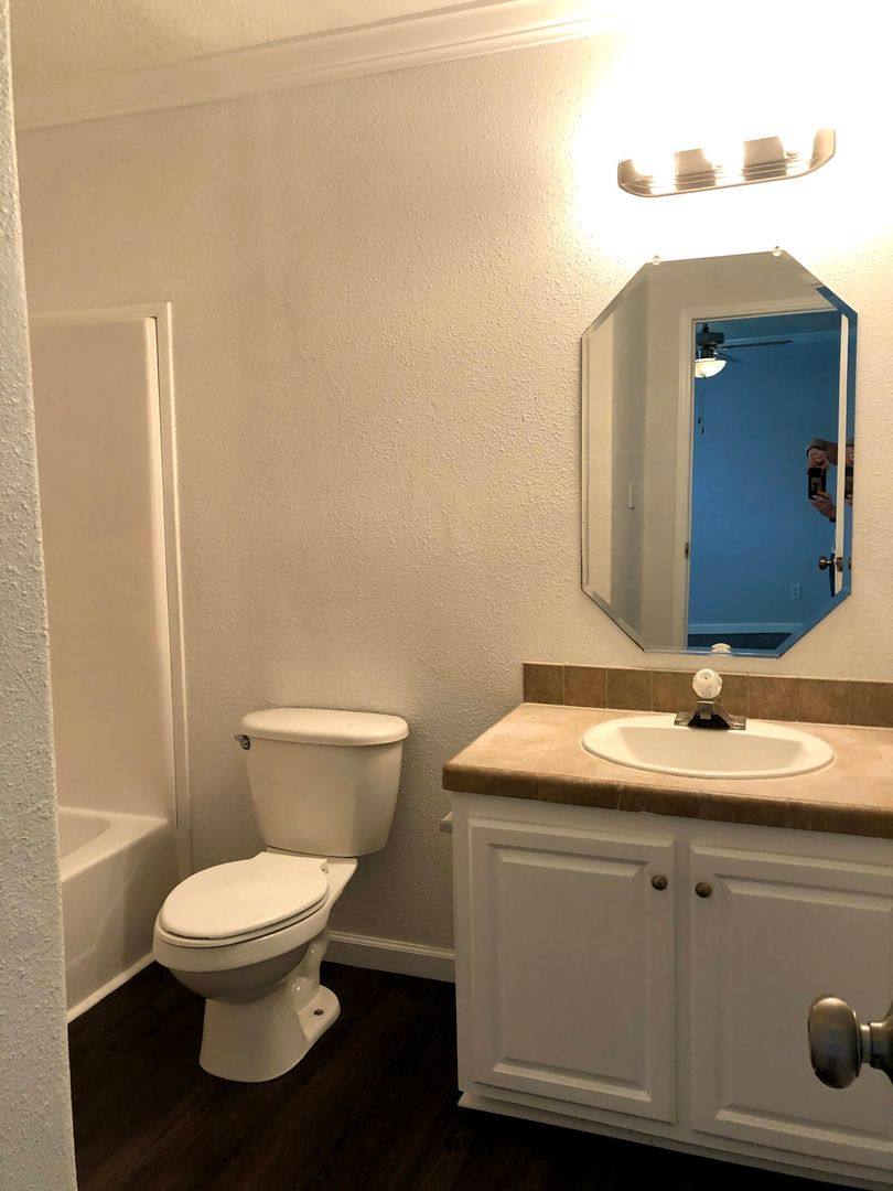 Apartment for rent at 140 Varsity Dr, Huntsville, TX 77340