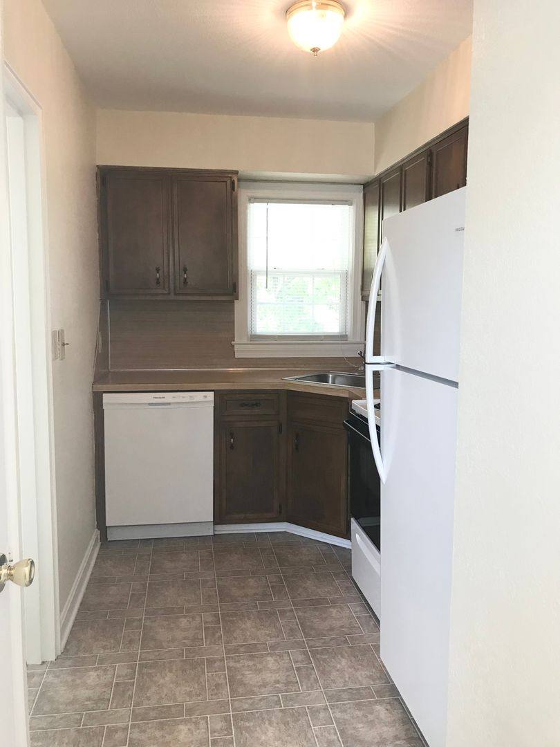 Apartment for rent at 215 Capital Ave, Frankfort, KY 40601