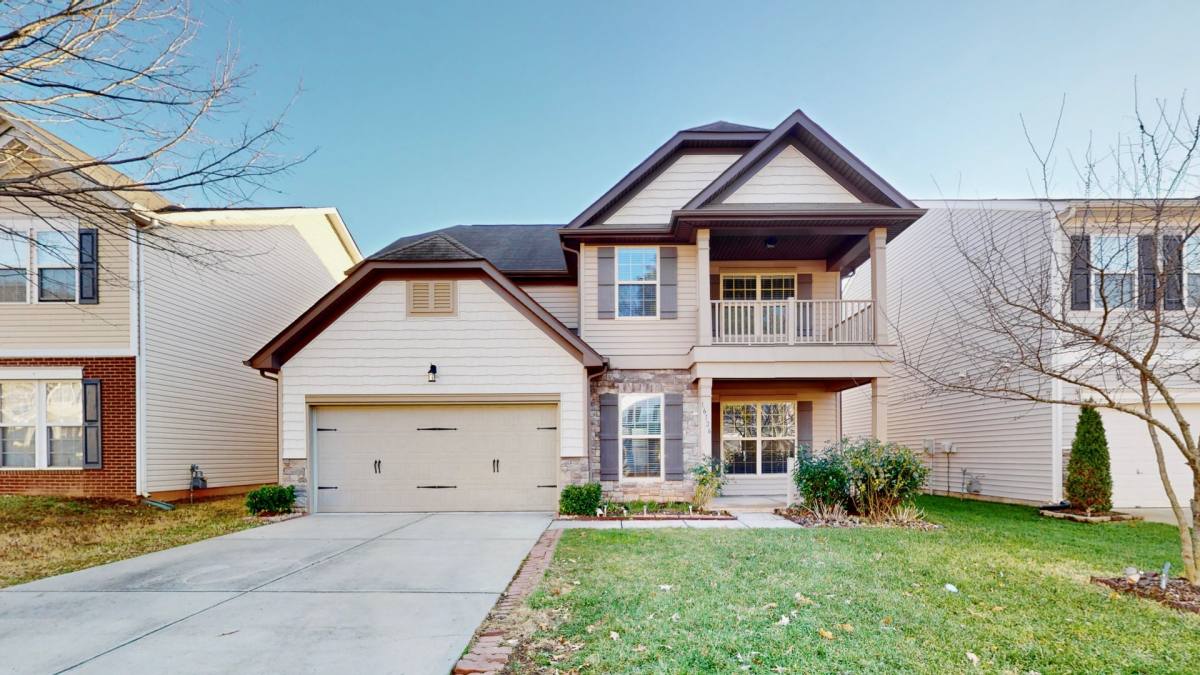 House for rent at 16126 Long Talon Way, Charlotte, NC 28278