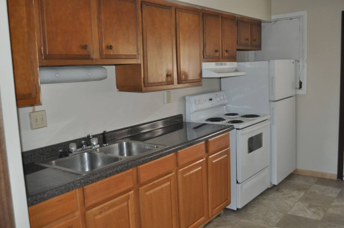 Apartment for rent at 2107 Clark St, Charles City, IA 50616