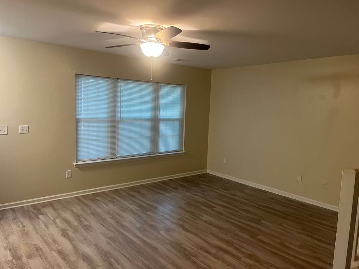 Townhouse for rent at 7940 Shadow Oak Dr, Charleston, SC 29406