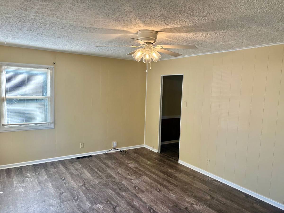 House for rent at 1514 Elliott Ave, Jeffersonville, IN 47130