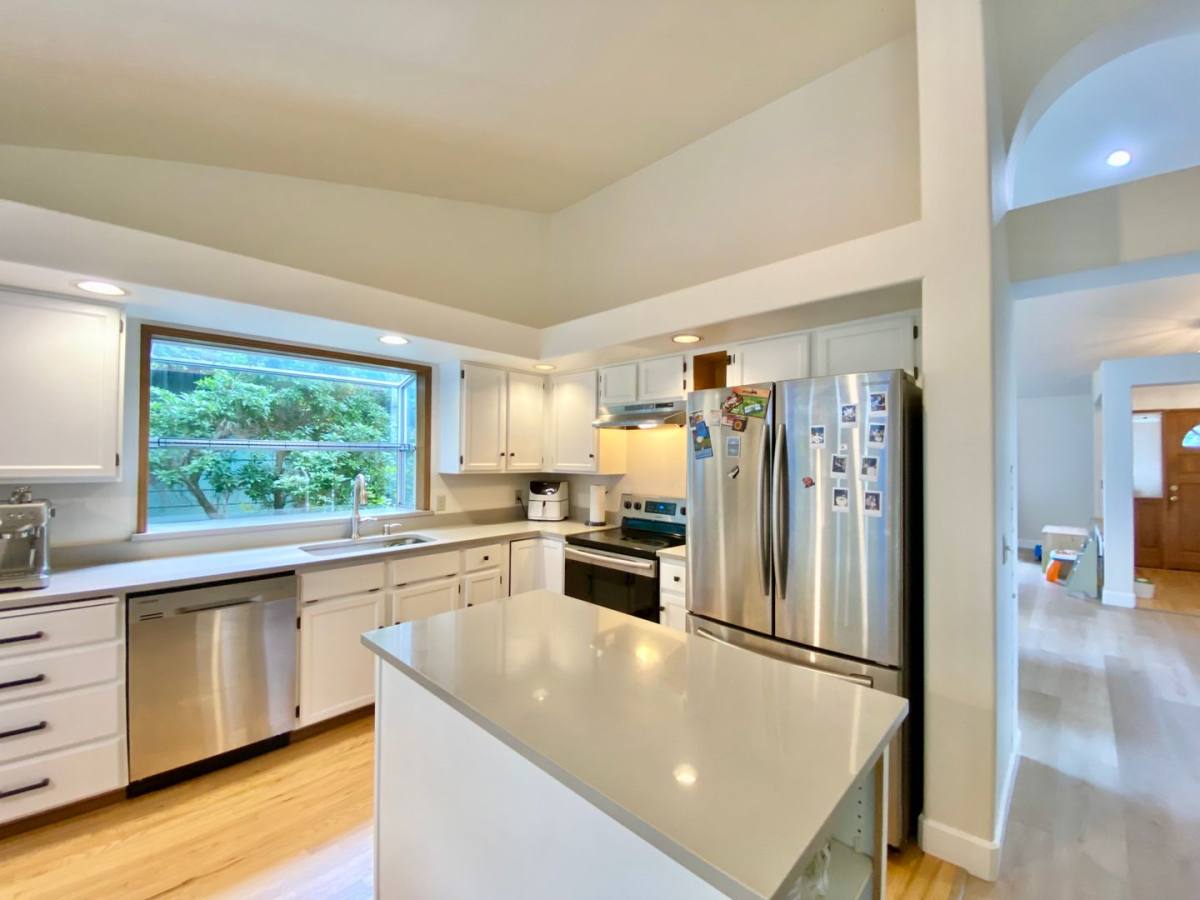 House for rent at 3618 254th Ave SE, Issaquah, WA 98029