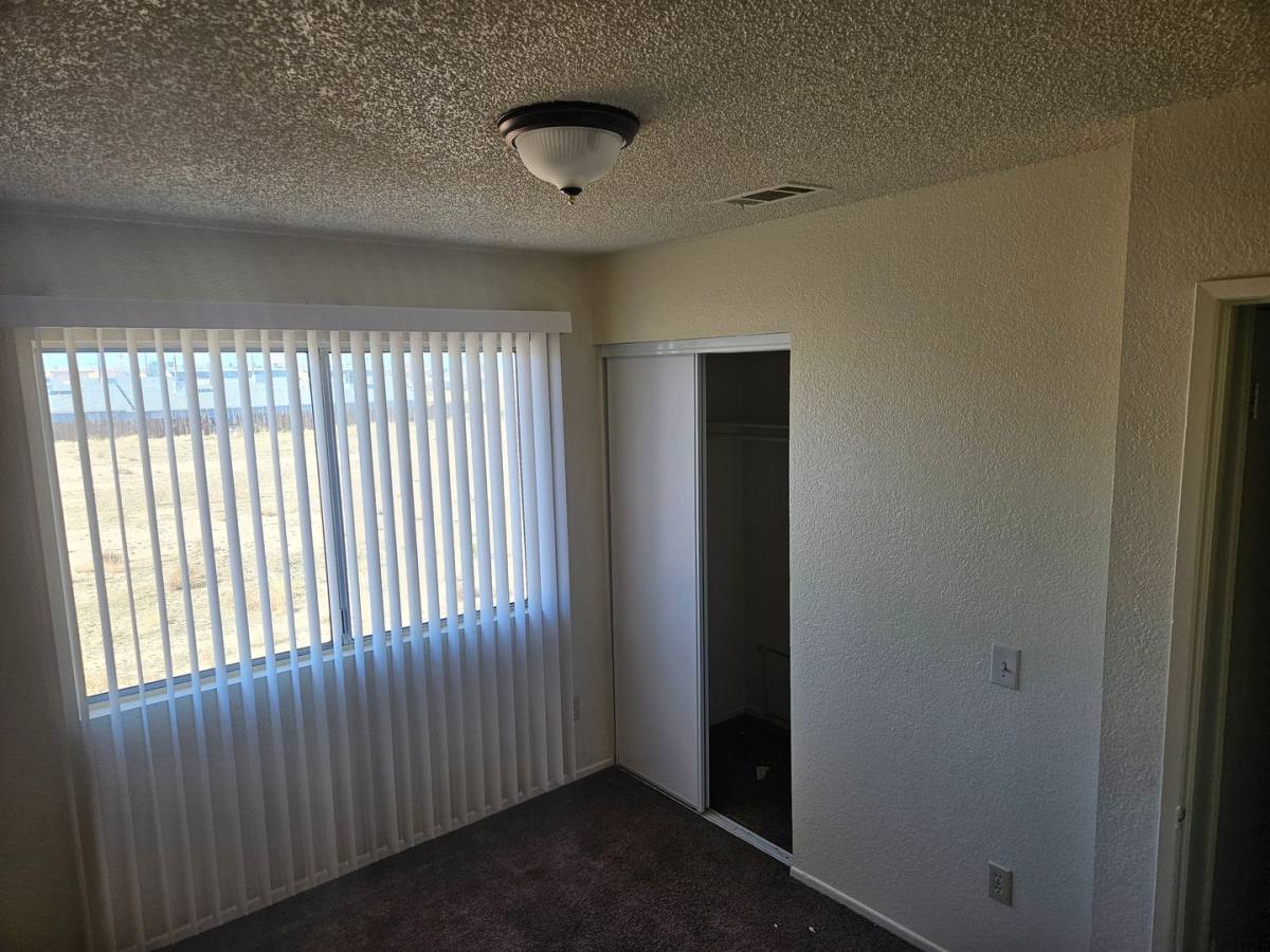 Apartment for rent at 16280 Sequoia Ave, Hesperia, CA 92345