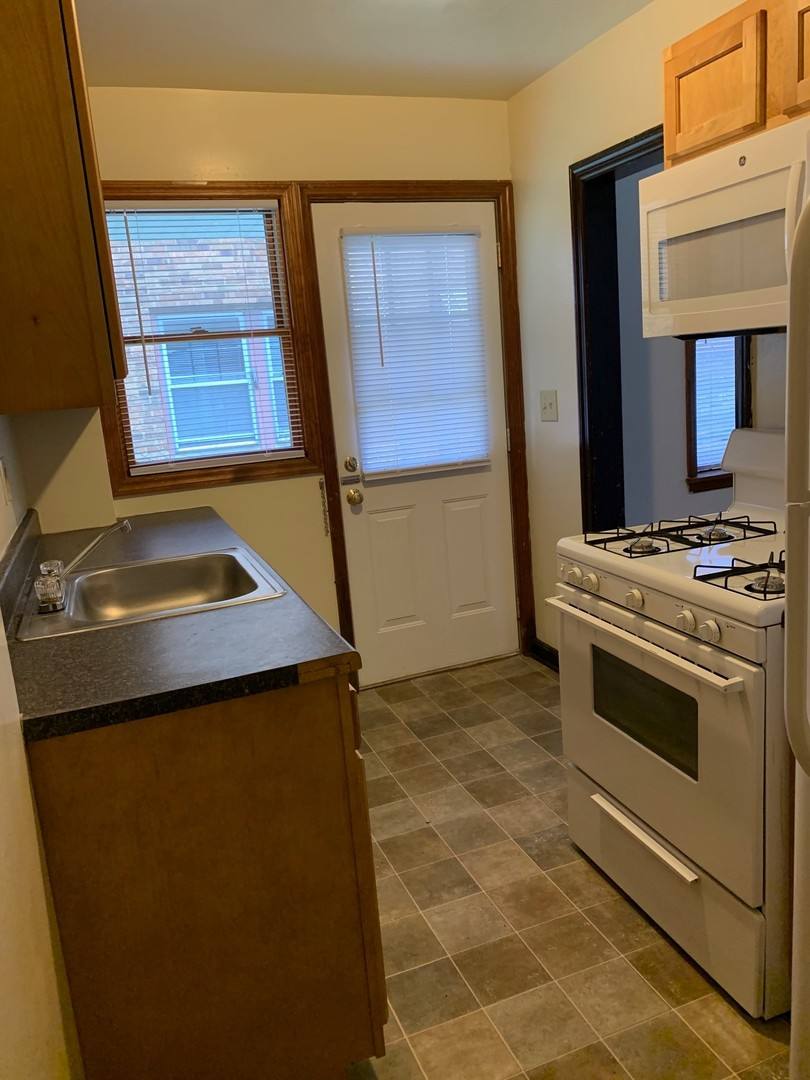 Apartment for rent at 2350 Glenmawr Ave, Columbus, OH 43202