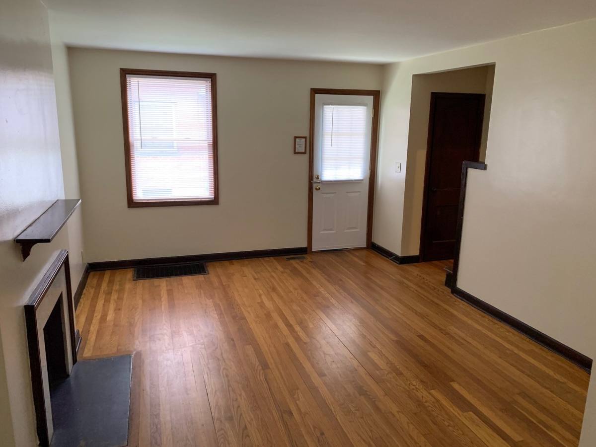 Apartment for rent at 2350 Glenmawr Ave, Columbus, OH 43202