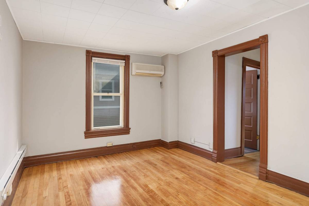 Apartment for rent at 375 Erie St, Saint Paul, MN 55102