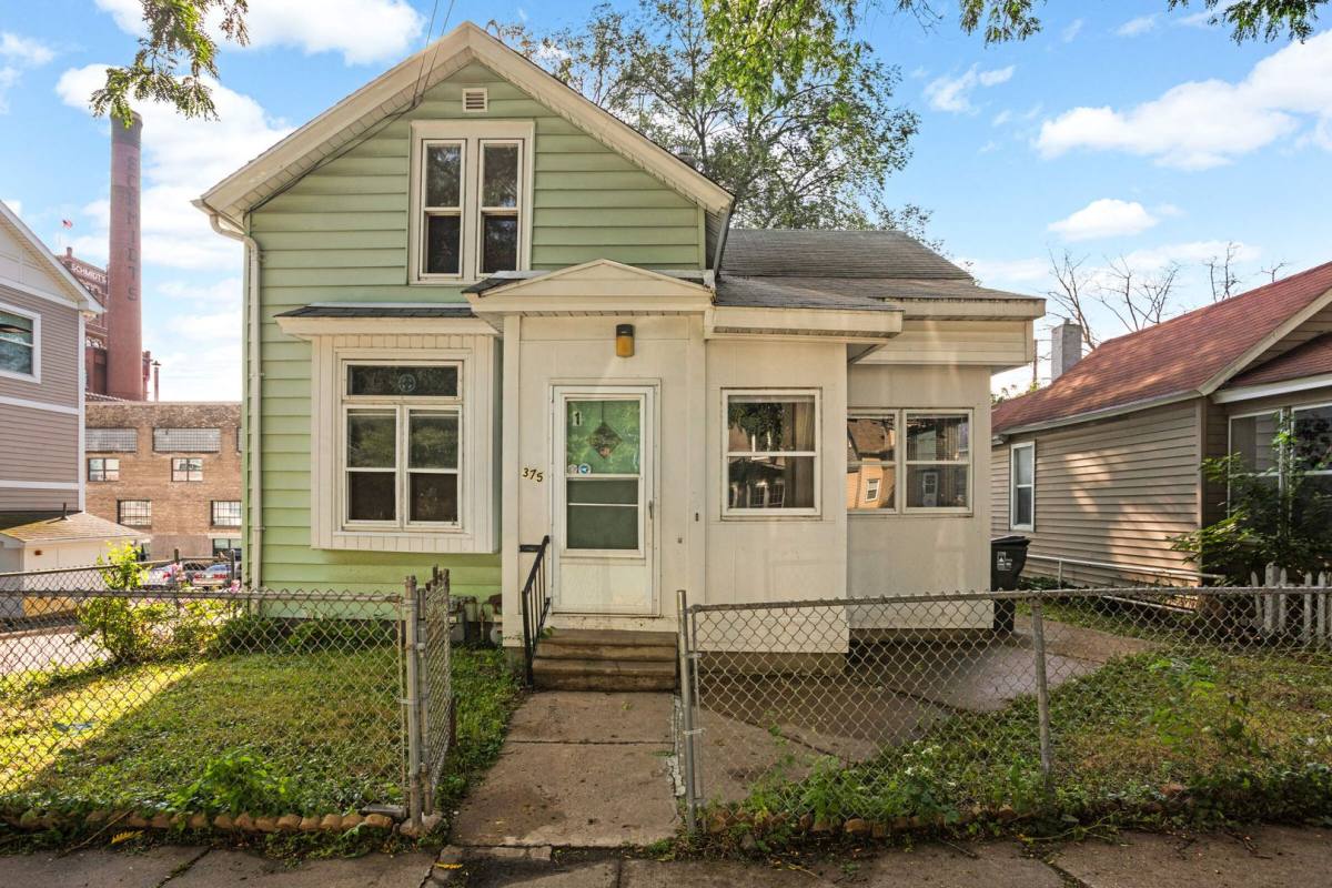 Apartment for rent at 375 Erie St, Saint Paul, MN 55102