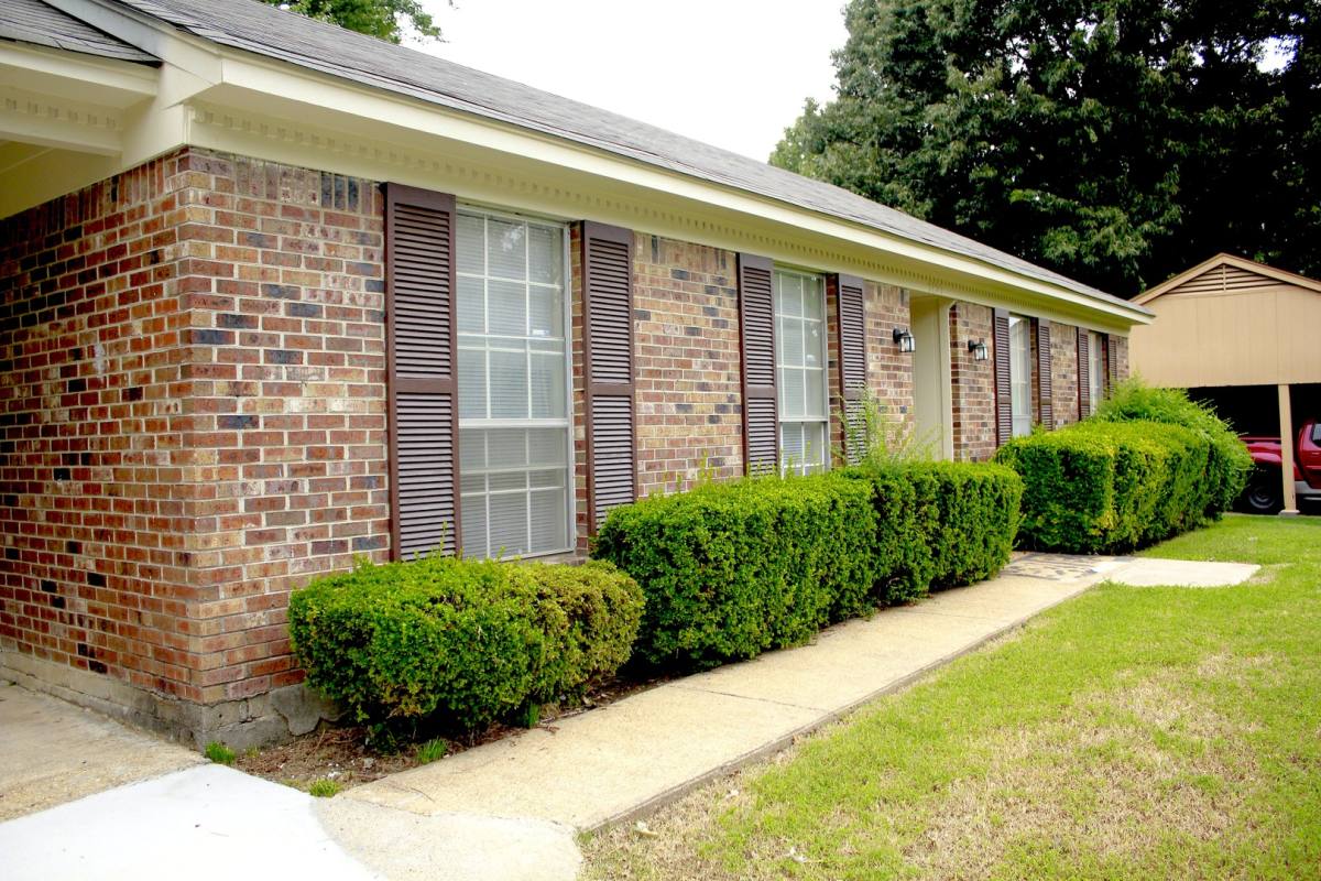 Apartment for rent at 3729 Village Oak, Memphis, TN 38118