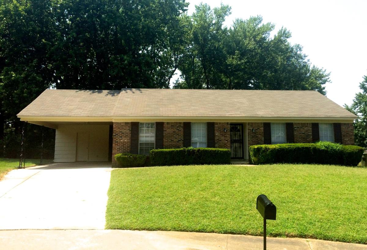 Apartment for rent at 3729 Village Oak, Memphis, TN 38118
