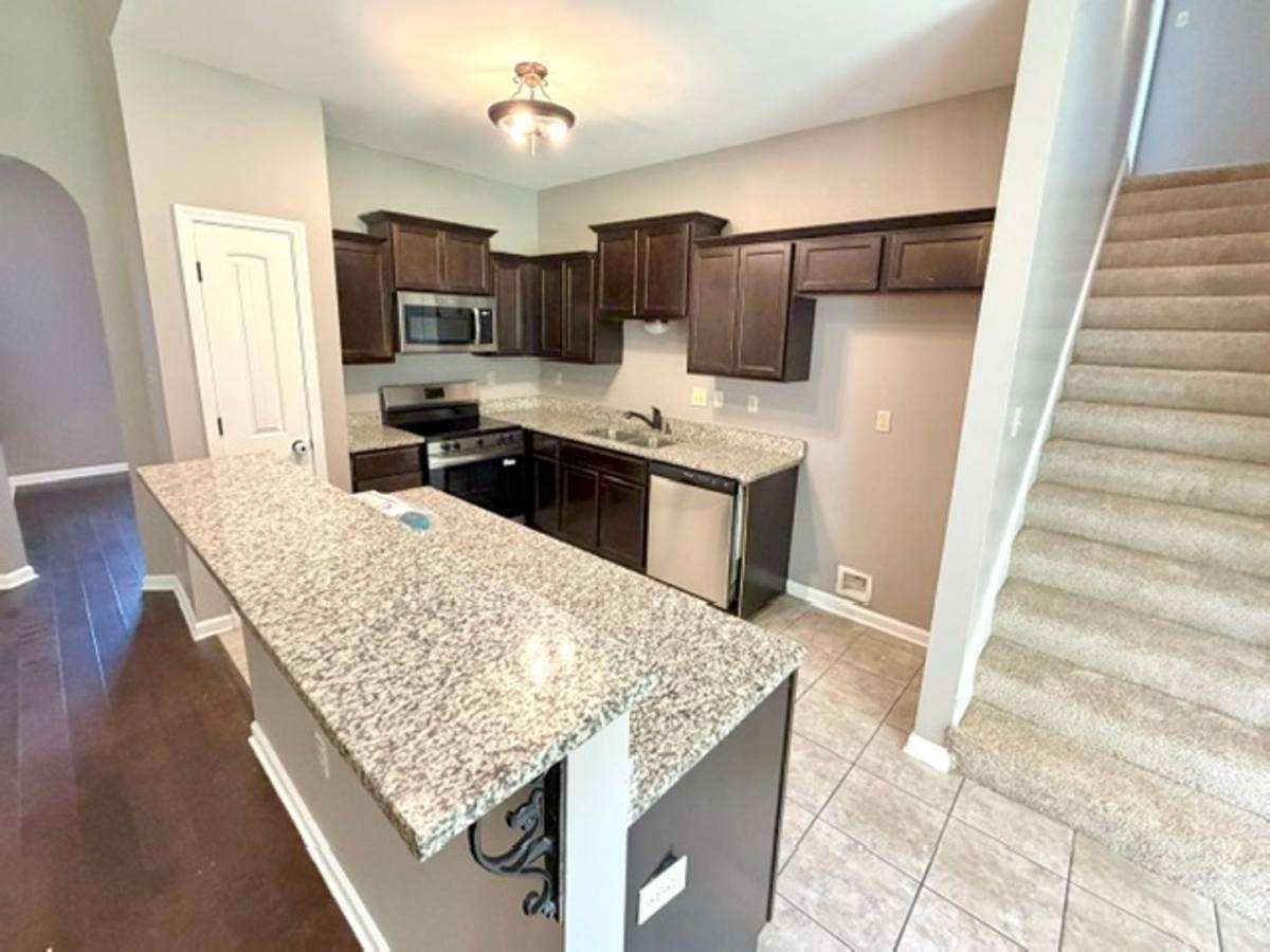 Apartment for rent at 6305 Vera Lane, Olive Branch, MS 38654
