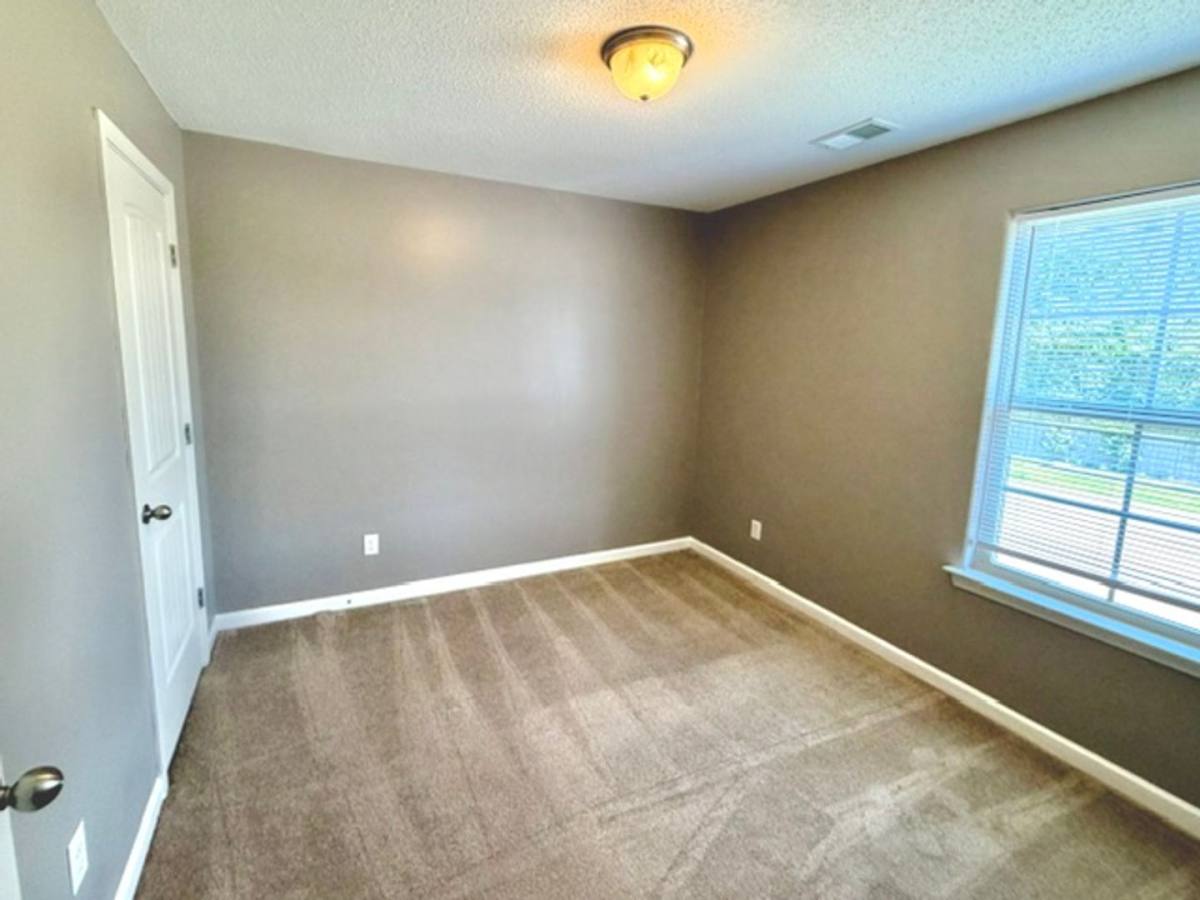 Apartment for rent at 7948 Jadewood Cove, Memphis, TN 38125