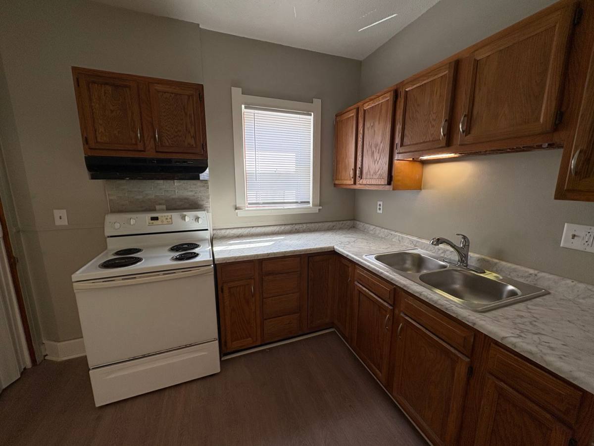House for rent at 1489 Berdan Ave, Toledo, OH 43612