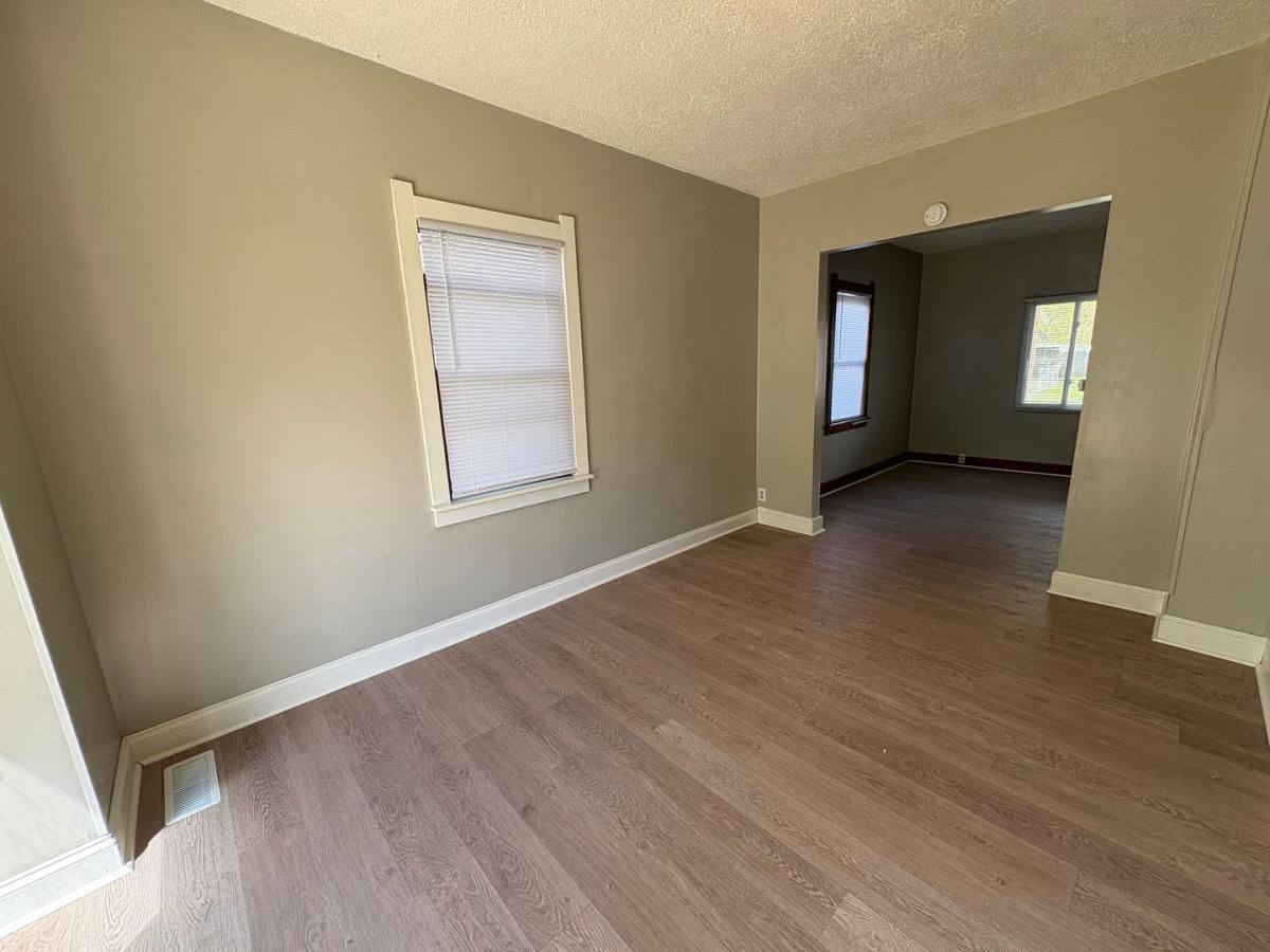 House for rent at 1489 Berdan Ave, Toledo, OH 43612