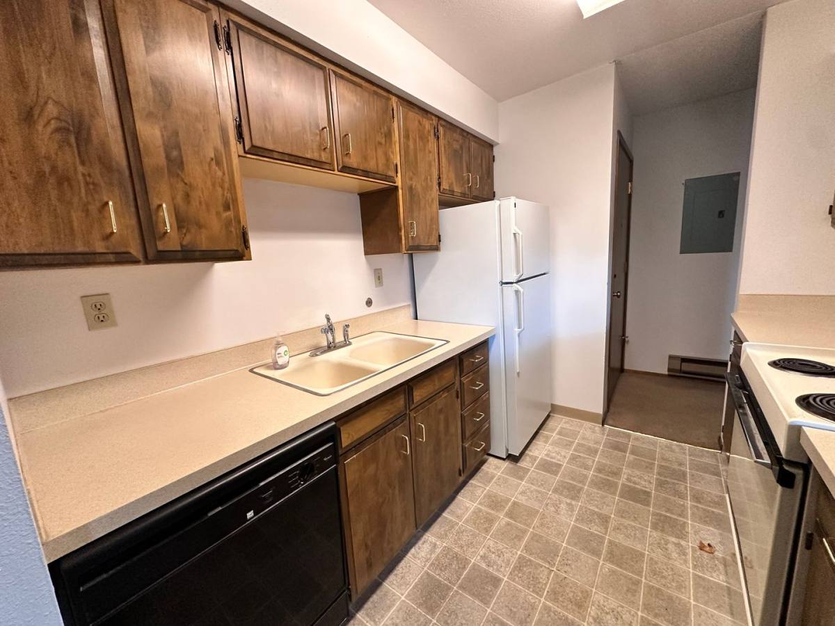 Apartment for rent at 1013 & 1021 1033 Kirkland Ave NE, Renton, WA 98056
