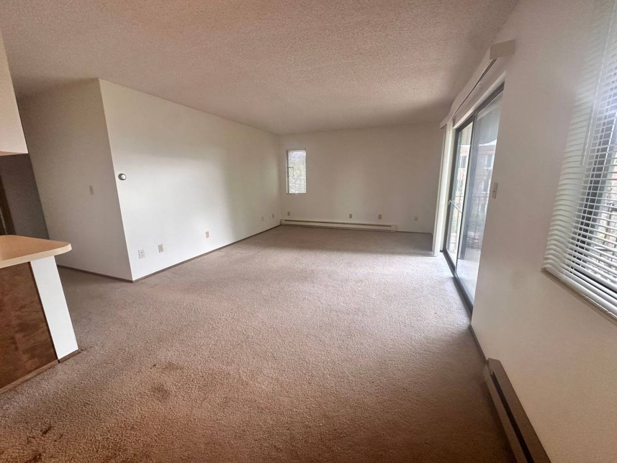 Apartment for rent at 1013 & 1021 1033 Kirkland Ave NE, Renton, WA 98056